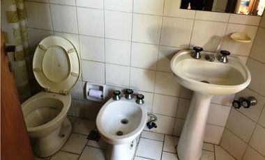 Chalet con pileta y quincho. Barrio San Carlos