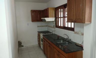 EXCELENTE DUPLEX  5 AMBIENTES