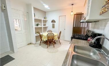 SE ALQUILA CASA AMOBLADA EN CLAYTON $2,250 AM