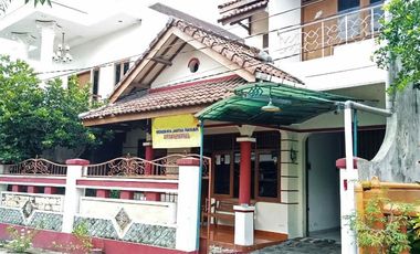 Rumah minimalis 2 lantai di tengah kota Jogja dekat XT Square