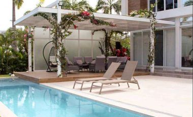 VENTA DE CASA EN URBANIZACIÓN BLUE BAY DE ISLA MOCOLI - SAMBORONDÓN - ECUADOR