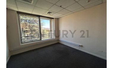 SE ARRIENDA OFICINA EXCELENTE UBICACIÓN VITACURA