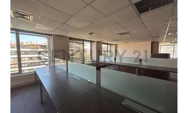 SE ARRIENDA OFICINA EXCELENTE UBICACIÓN VITACURA
