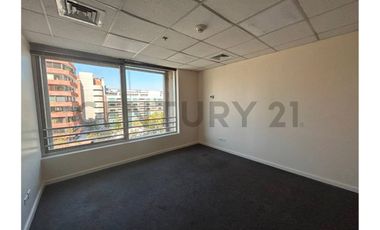 SE ARRIENDA OFICINA EXCELENTE UBICACIÓN VITACURA