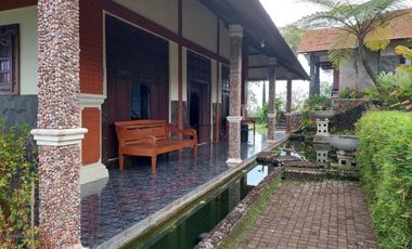 Dijual villa kemuning tawangmangu