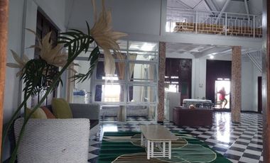 Dijual villa kemuning tawangmangu
