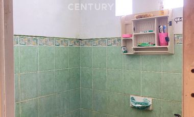 Rumah 2 Lantai, Di Gajahmungkur, Dekat Kampus, Area Pemukiman.