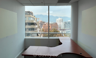 Oficina en Arriendo en Torre Paris/ Metro Los Leones