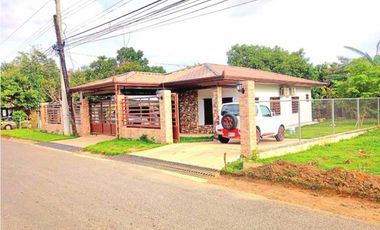 LOS ALGARROBOS, LINDA CASA EN VENTA