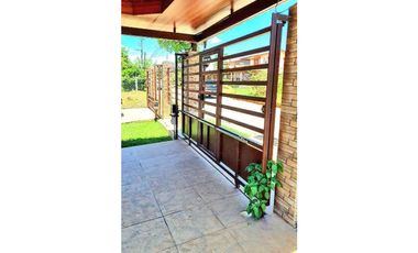 LOS ALGARROBOS, LINDA CASA EN VENTA