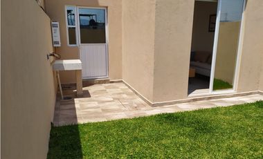 Venta de Casa, 3 recamaras con alberca y Roof Garden en E. Zapata Mor.