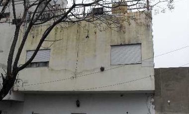 Departamento Tipo Casa en venta en Lanus Este