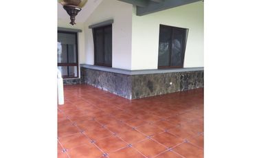 ALQUILER CASA CLAYTON