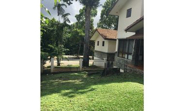 ALQUILER CASA CLAYTON