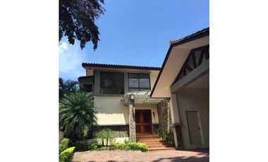 ALQUILER CASA CLAYTON