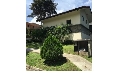 ALQUILER CASA CLAYTON