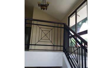 ALQUILER CASA CLAYTON