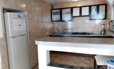 Frente al mar y la playa departamento con alberca una recamara .