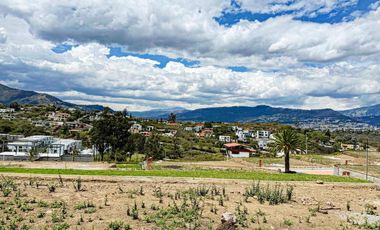 Vendo hermoso terreno con estratégica ubicación, sector Tumbaco.