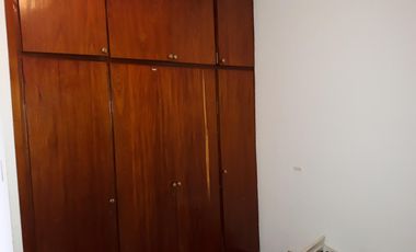 EXCELENTE OPORTUNIDAD GUIDEK STASIUK VENDE INMUEBLE SOBRE CALLE SANTA FE