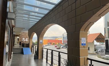 VENTA DE PLAZA COMERCIAL EN LOMAS VERDES 6ta SECCION EN NAUCALPAN, ESTADO DE MEX