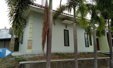 Rumah disewakan  Gresik Regency GKB Manyar Gresik