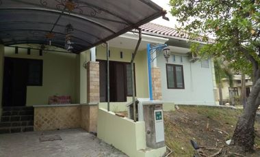 Rumah disewakan  Gresik Regency GKB Manyar Gresik