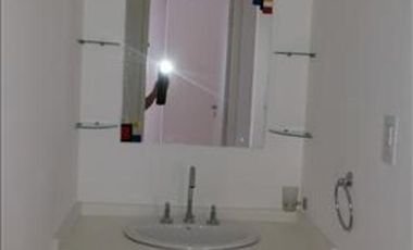 ADM INMOB. VENDE EXC. DPTO 1DOR (GRANDE 3.40X3.20) c/PATIO 25m2- Bº CENTRO