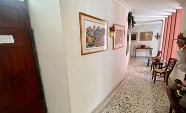 SE VENDE CASA CON EXCELENTE UBICACIÓN SOBRE LA AVENIDA DEL LIBERTADOR