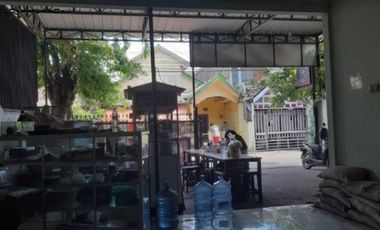 Rumah Usaha Raya Semampir, Butuh Laku Segera, Strategis