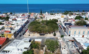 Terreno con fachada Colonial en San Roman