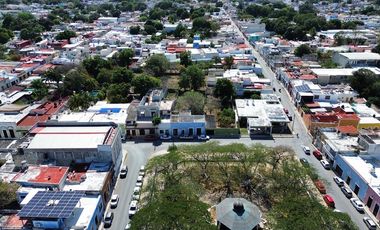 Terreno con fachada Colonial en San Roman