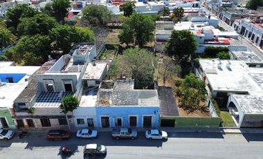 Terreno con fachada Colonial en San Roman