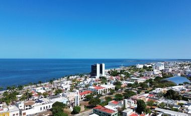 Terreno con fachada Colonial en San Roman