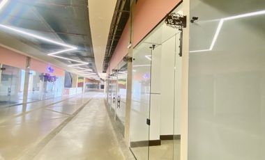 local en arriendo en c.comercial giron colonial. Cod A215981