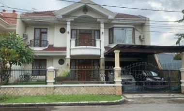 Rumah Pondok Nirwana Jalan Utama Boulevard, Strategis , Siap Huni