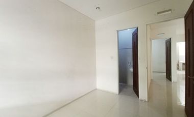 Di Sewakan Rumah Siap Huni 4 Kamar di Mekarwangi Bandung