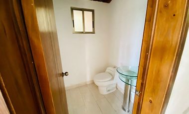 Cabaña Acogedora en el Bosque: Tu Refugio Ideal y Oportunidad de Inversión