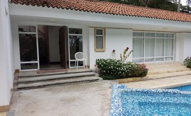 casa condominio en venta en altos de menga. Cod V11705