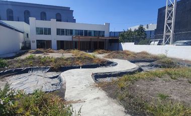 RENTA EDIFICIO COMERCIAL EN JURIQUILLA QUERETARO