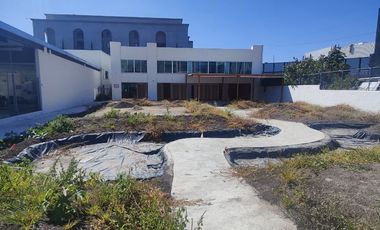 RENTA EDIFICIO COMERCIAL EN JURIQUILLA QUERETARO