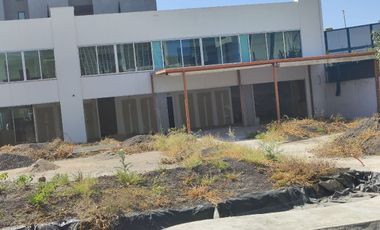 RENTA EDIFICIO COMERCIAL EN JURIQUILLA QUERETARO