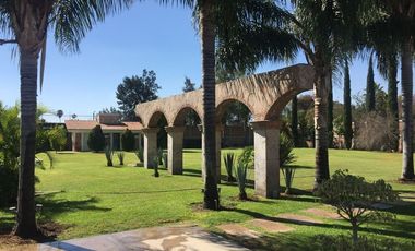 CASA DE CAMPO EN VENTA CERCA DE CARRETERA A CHAPALA