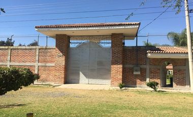 CASA DE CAMPO EN VENTA CERCA DE CARRETERA A CHAPALA