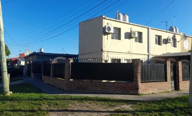 Dúplex en venta - 2 Dormitorios 1 Baño - 180Mts2 - El Pato, Berazategui