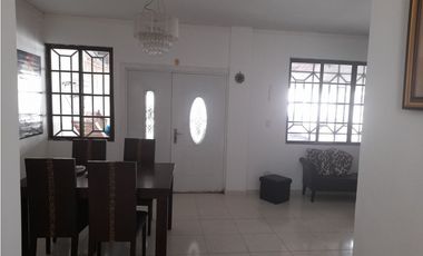 CASA DUPLEX EN VENTA EN LAS CUMBRES