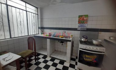 Casa De 467 M² Totales Con Zre – Perfecta Para Comercio, Taller O Multifamiliar