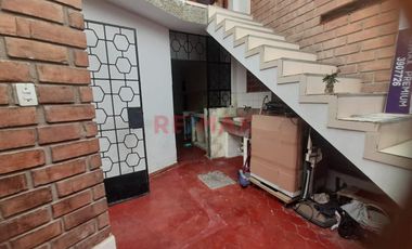 Casa De 467 M² Totales Con Zre – Perfecta Para Comercio, Taller O Multifamiliar