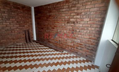 Casa De 467 M² Totales Con Zre – Perfecta Para Comercio, Taller O Multifamiliar