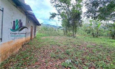 VENDO TERRENO CON CASA DE SEGUNDA CALDERA